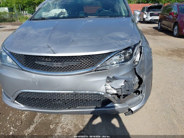 45393278 :رقم المزاد ، 2C4RC1EG9HR851385 vin ، 2017 Chrysler Pacifica Touring-l Plus مزاد بيع