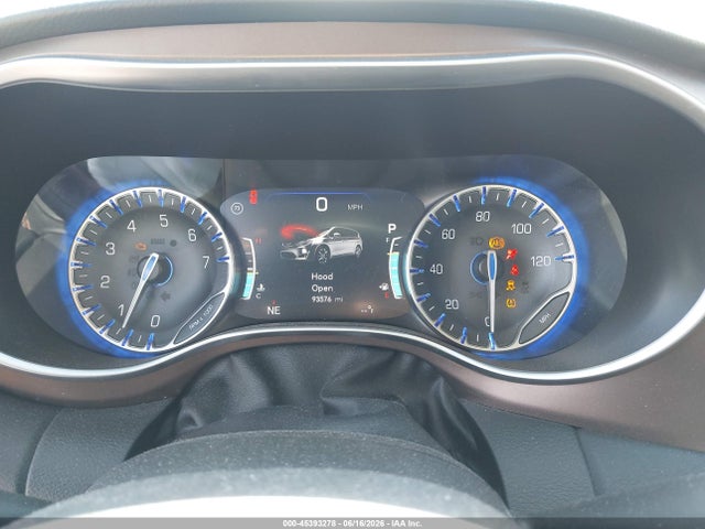 45393278 :رقم المزاد ، 2C4RC1EG9HR851385 vin ، 2017 Chrysler Pacifica Touring-l Plus مزاد بيع