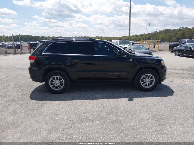1C4RJFAG6JC381436 Jeep Grand Cherokee Laredo E 4x4