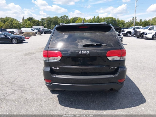 1C4RJFAG6JC381436 Jeep Grand Cherokee Laredo E 4x4