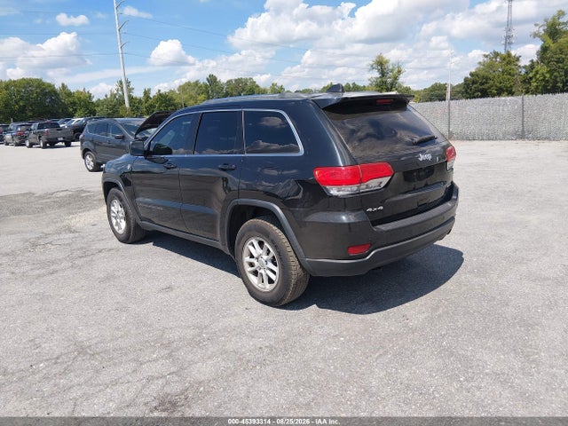 1C4RJFAG6JC381436 Jeep Grand Cherokee Laredo E 4x4