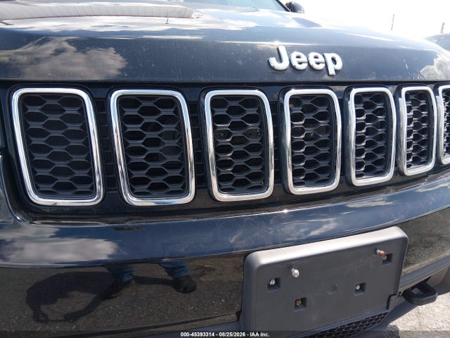 1C4RJFAG6JC381436 Jeep Grand Cherokee Laredo E 4x4