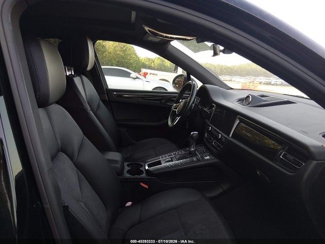 Продаж на аукціоні авто 2019 Porsche Macan, vin: WP1AA2A54KLB01517, номер лоту: 45393333