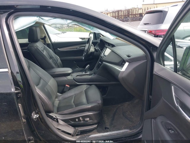 45393392 :رقم المزاد ، 1GYKNDRS6KZ285592 vin ، 2019 Cadillac Xt5 Luxury مزاد بيع