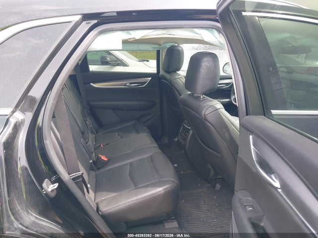 45393392 :رقم المزاد ، 1GYKNDRS6KZ285592 vin ، 2019 Cadillac Xt5 Luxury مزاد بيع
