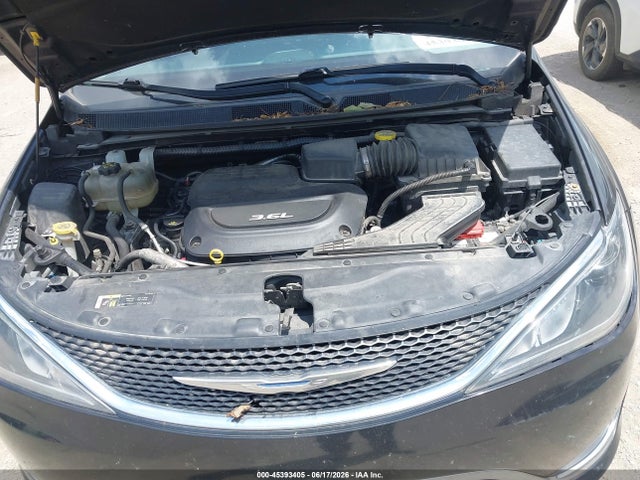 Продажа на аукционе авто 2018 Chrysler Pacifica Touring L Plus, vin: 2C4RC1EG6JR273185, номер лота: 45393405