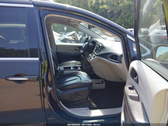 Продажа на аукционе авто 2018 Chrysler Pacifica Touring L Plus, vin: 2C4RC1EG6JR273185, номер лота: 45393405