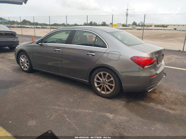 45393438 :رقم المزاد ، WDD3G4EB1LW038404 vin ، 2020 Mercedes-benz A 220 مزاد بيع