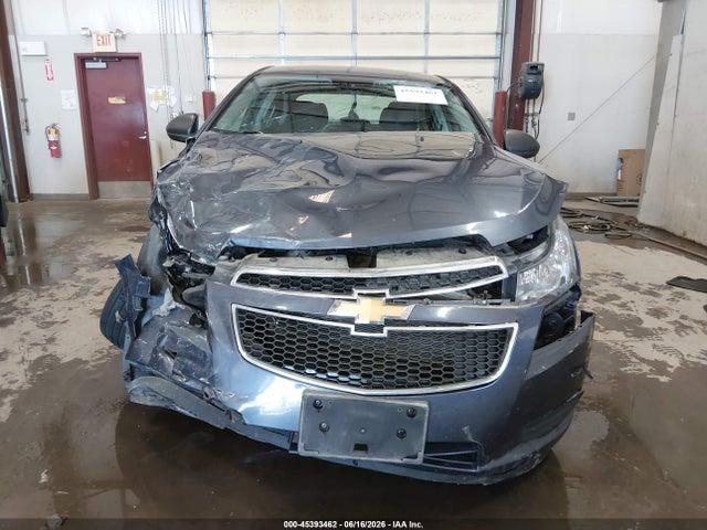 1G1PA5SH5E7248151 Chevrolet Cruze Ls Auto
