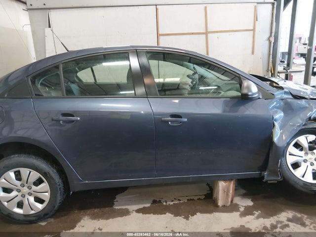 1G1PA5SH5E7248151 Chevrolet Cruze Ls Auto