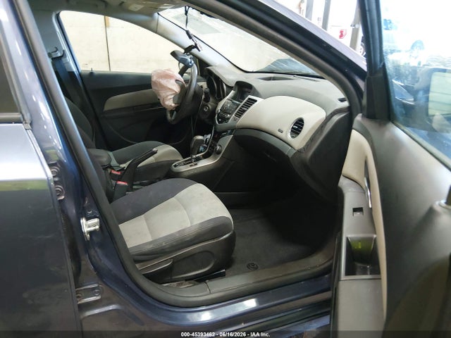 1G1PA5SH5E7248151 Chevrolet Cruze Ls Auto