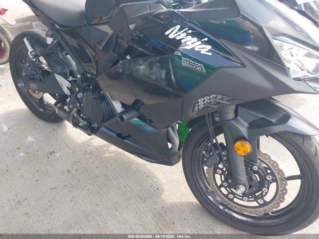 Kawasaki EX400 2023 JKAEXKG14PDAR9482 Image 8
