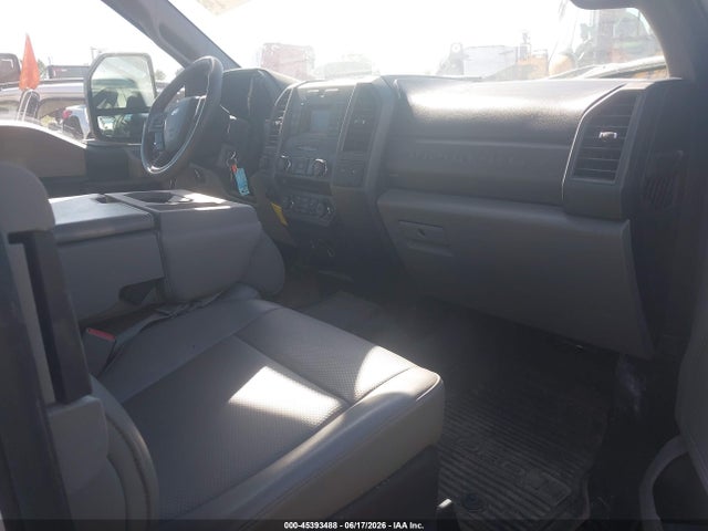 Продажа на аукционе авто 2017 Ford F-450 Chassis Lariat/xl/xlt, vin: 1FD0X4HT6HED59915, номер лота: 45393488
