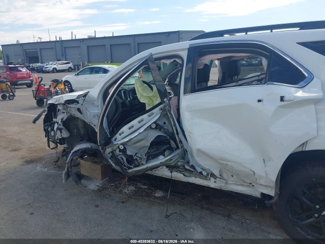Chevrolet EQUINOX LT 2017 2GNALCEKXH1549574 Image 17