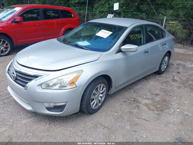 2015 Nissan Altima 2.5/2.5 S/2.5 Sl/2.5 Sv მანქანა იყიდება აუქციონზე, vin: 1N4AL3AP0FN900231, აუქციონის ნომერი: 45393682