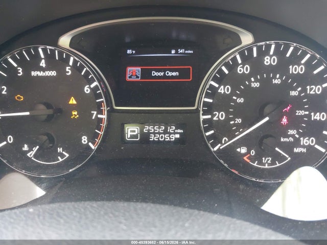2015 Nissan Altima 2.5/2.5 S/2.5 Sl/2.5 Sv მანქანა იყიდება აუქციონზე, vin: 1N4AL3AP0FN900231, აუქციონის ნომერი: 45393682
