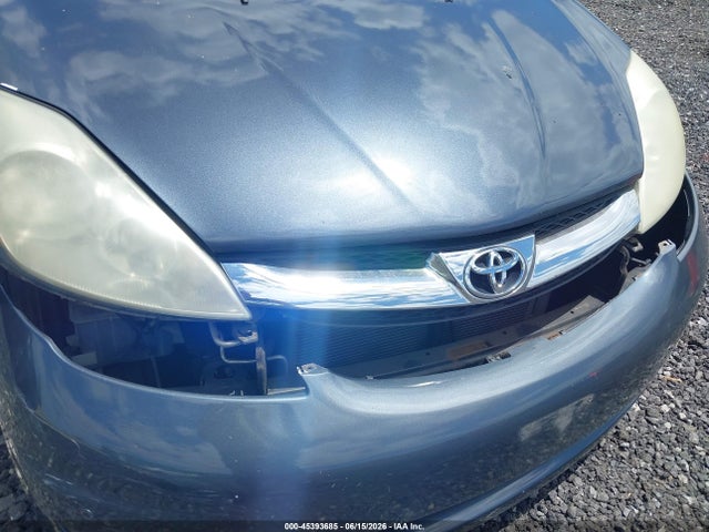 Продажа на аукционе авто 2007 Toyota Sienna Xle Limited, vin: 5TDBK22C17S005687, номер лота: 45393685