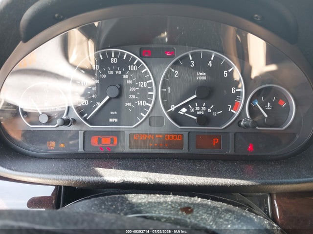 45393714 :رقم المزاد ، WBAEV53474KM38251 vin ، 2004 Bmw 330i مزاد بيع