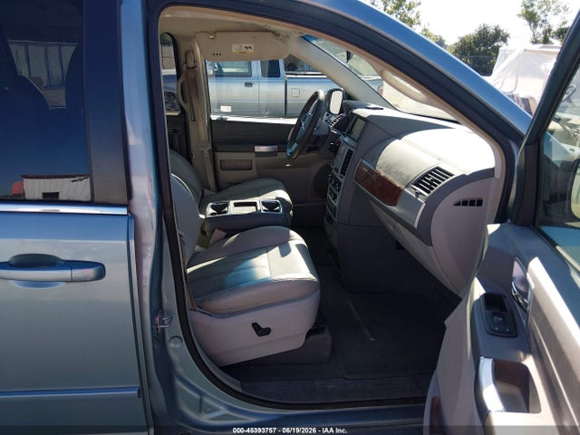 2008 Chrysler Town & Country Touring მანქანა იყიდება აუქციონზე, vin: 2A8HR54P78R843202, აუქციონის ნომერი: 45393757