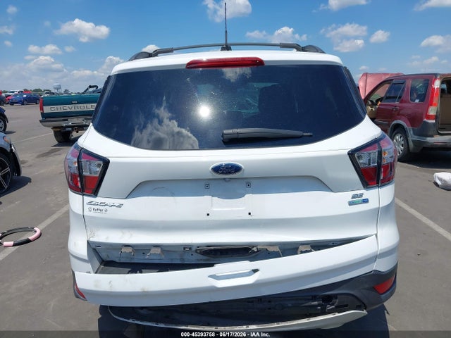 45393758 :رقم المزاد ، 1FMCU9GDXJUC84323 vin ، 2018 Ford Escape Se مزاد بيع