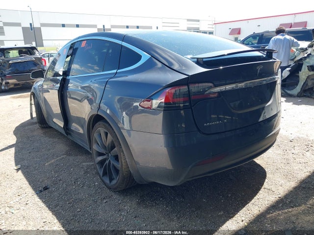 Продажа на аукционе авто 2016 Tesla Model X 60d/70d/75d/90d, vin: 5YJXCAE20GF008651, номер лота: 45393902
