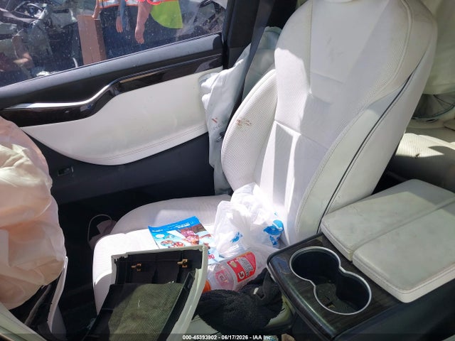Продажа на аукционе авто 2016 Tesla Model X 60d/70d/75d/90d, vin: 5YJXCAE20GF008651, номер лота: 45393902