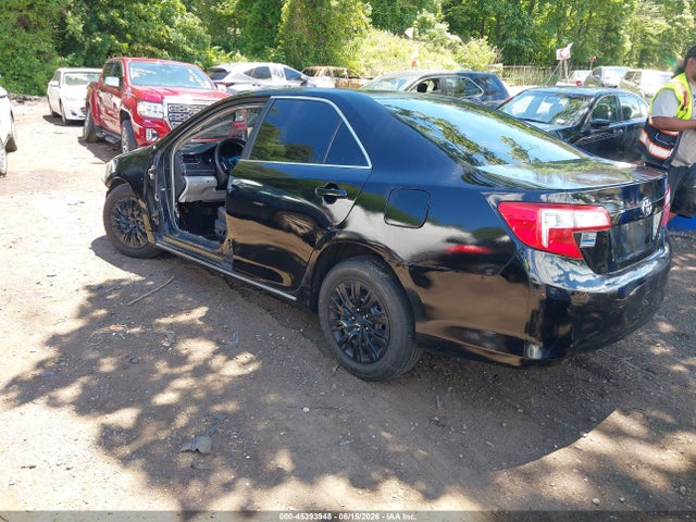 Продажа на аукционе авто 2014 Toyota Camry Hybrid Le, vin: 4T1BD1FK1EU134250, номер лота: 45393948