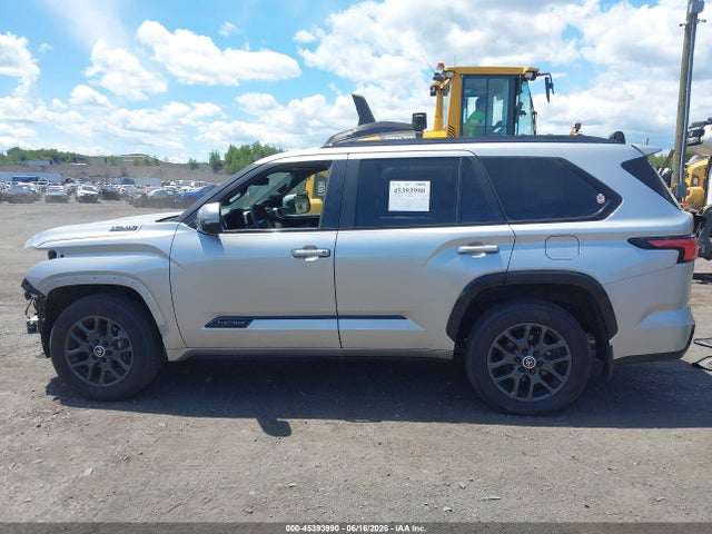 Toyota Sequoia Platinum 2024 7SVAAABA3RX048289 Image 14