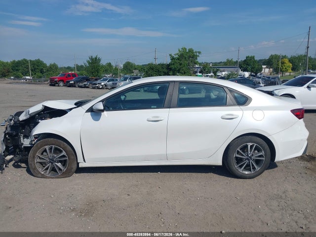Продажа на аукционе авто 2023 Kia Forte Lxs, vin: 3KPF24AD8PE590642, номер лота: 45393994