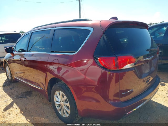 45393997 :رقم المزاد ، 2C4RC1BG7HR683122 vin ، 2017 Chrysler Pacifica Touring-l مزاد بيع