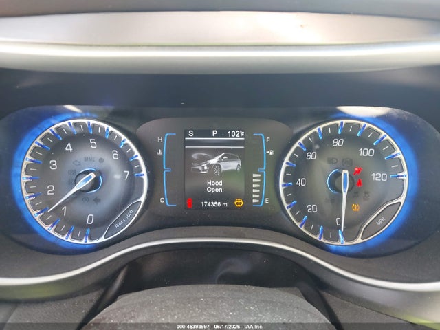 45393997 :رقم المزاد ، 2C4RC1BG7HR683122 vin ، 2017 Chrysler Pacifica Touring-l مزاد بيع