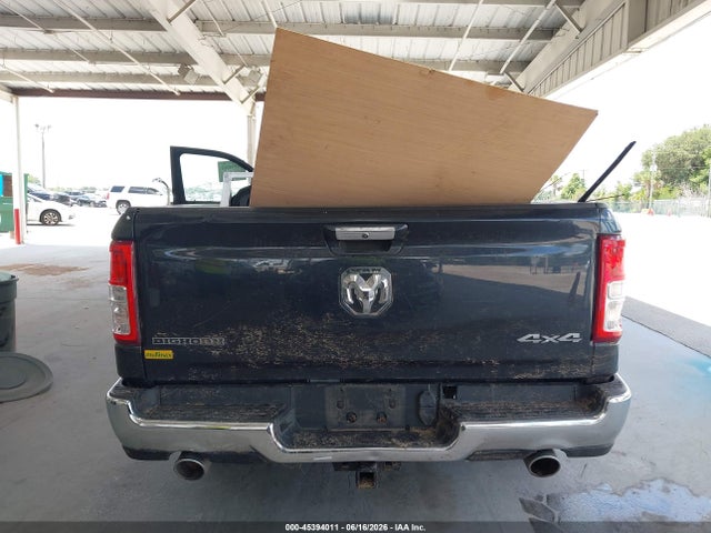 Продажа на аукционе авто 2020 Ram 1500 Big Horn  4x4 6'4 Box, vin: 1C6SRFBT3LN136730, номер лота: 45394011