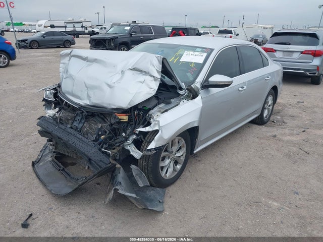 2016 Volkswagen Passat 1.8t S მანქანა იყიდება აუქციონზე, vin: 1VWAS7A38GC027727, აუქციონის ნომერი: 45394030