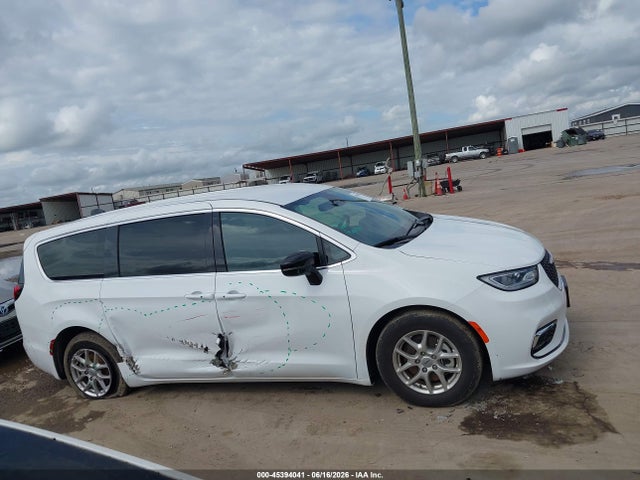 Продажа на аукционе авто 2025 Chrysler Pacifica Select, vin: 2C4RC1BG5SR560605, номер лота: 45394041