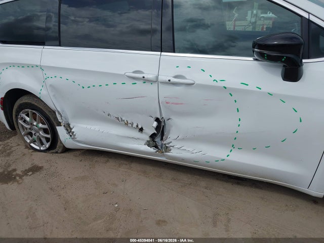 Продажа на аукционе авто 2025 Chrysler Pacifica Select, vin: 2C4RC1BG5SR560605, номер лота: 45394041