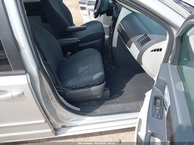 Auction sale of the 2010 Dodge Grand Caravan Sxt, vin: 2D4RN5D11AR318051, lot number: 45394060