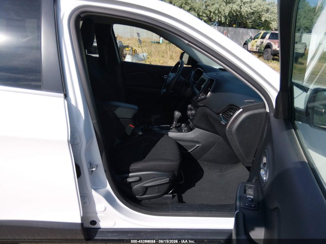 Jeep Cherokee Latitude 4x4 2019 1C4PJMCBXKD444935 Image 5