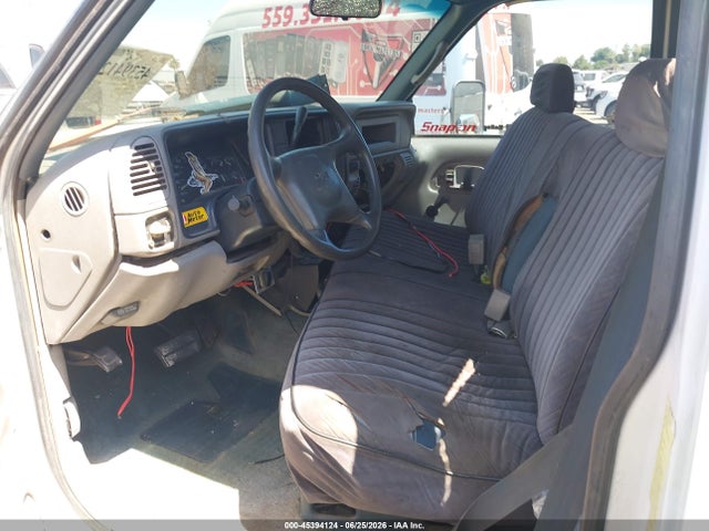 Aukcja sprzedaży 2002 Chevrolet C3500 Hd Chassis, vin: 3GBKC34G12M104641, numer aukcji: 45394124