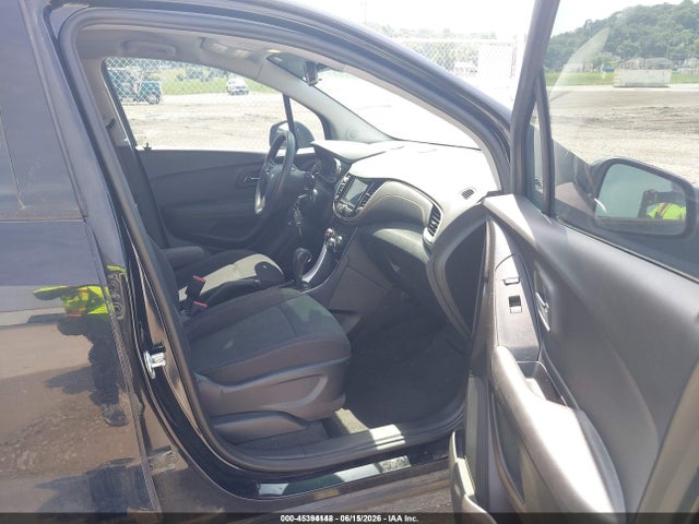 Chevrolet TRAX LS 2018 3GNCJKSB7JL361516 Image 5
