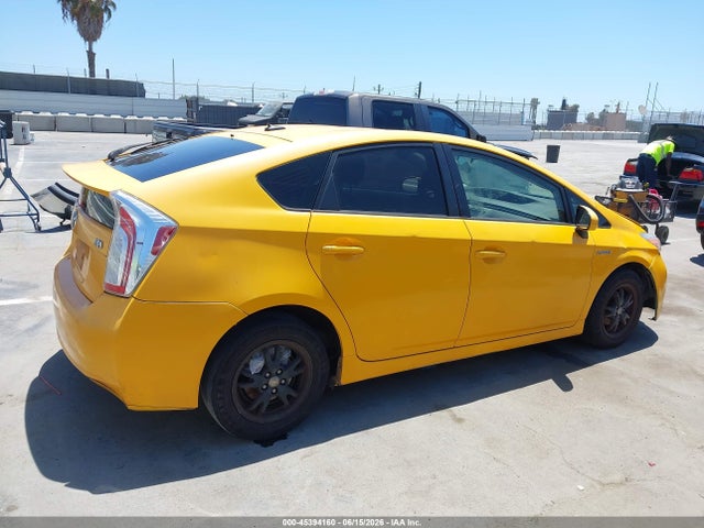 Toyota Prius Three 2014 JTDKN3DU8E1768397 Image 12
