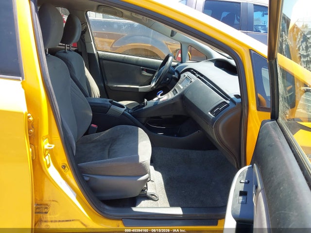 Toyota Prius Three 2014 JTDKN3DU8E1768397 Image 5
