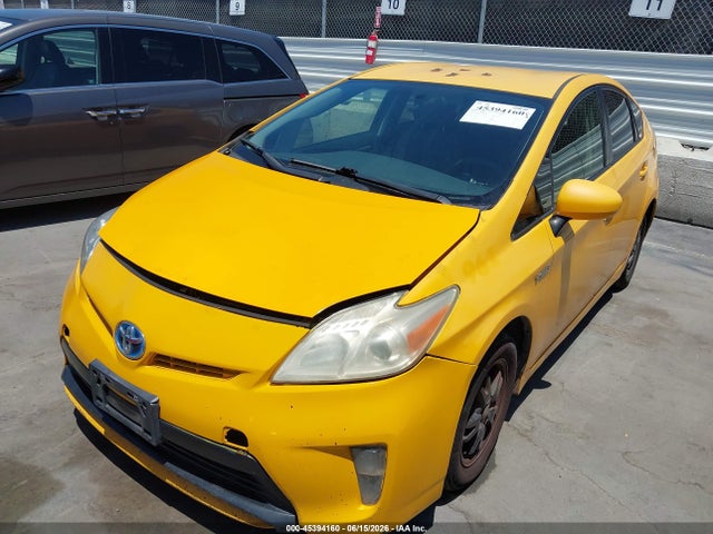 Toyota Prius Three 2014 JTDKN3DU8E1768397 Image 6