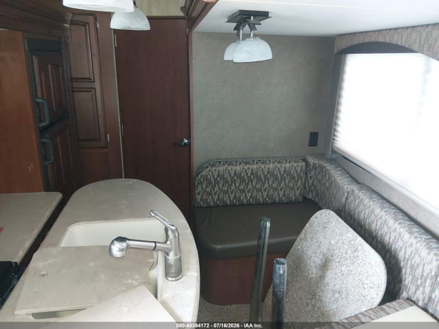 Winnebago Other 2015 54CA11321F1E11224 Image 6