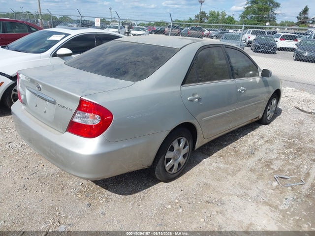 2003 Toyota Camry Le მანქანა იყიდება აუქციონზე, vin: 4T1BE32K33U697019, აუქციონის ნომერი: 45394187