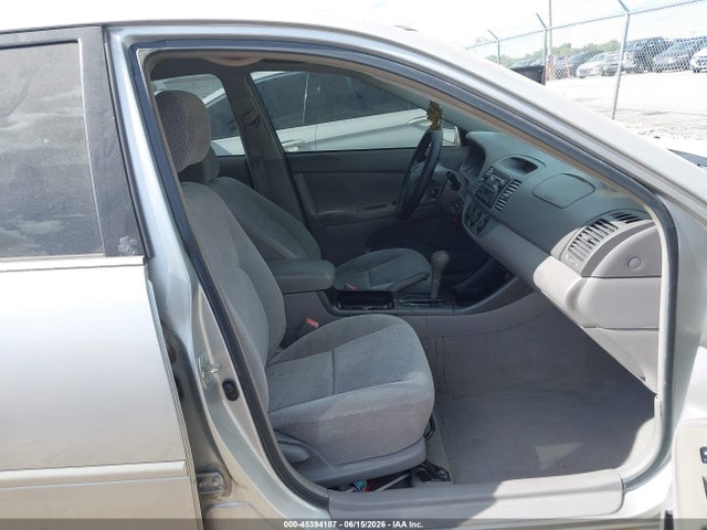 2003 Toyota Camry Le მანქანა იყიდება აუქციონზე, vin: 4T1BE32K33U697019, აუქციონის ნომერი: 45394187