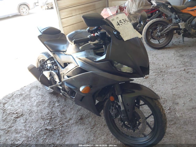 45394211 :رقم المزاد ، MH3RH18Y0RK014645 vin ، 2024 Yamaha Yzfr3 A مزاد بيع