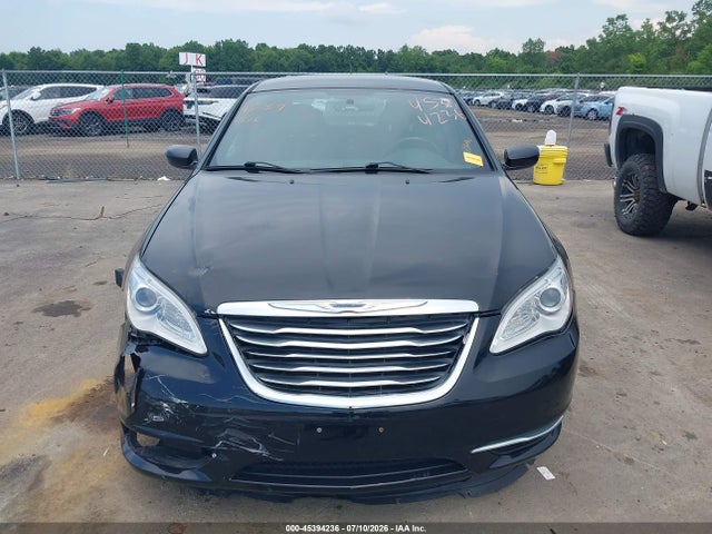 45394236 :رقم المزاد ، 1C3CCBBG2EN114185 vin ، 2014 Chrysler 200 Touring مزاد بيع