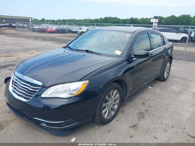 45394236 :رقم المزاد ، 1C3CCBBG2EN114185 vin ، 2014 Chrysler 200 Touring مزاد بيع