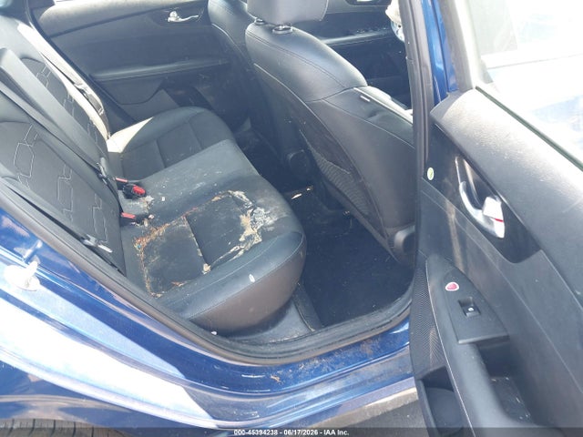 45394238 :رقم المزاد ، 3KPF34AD4ME424062 vin ، 2021 Kia Forte Gt-line مزاد بيع