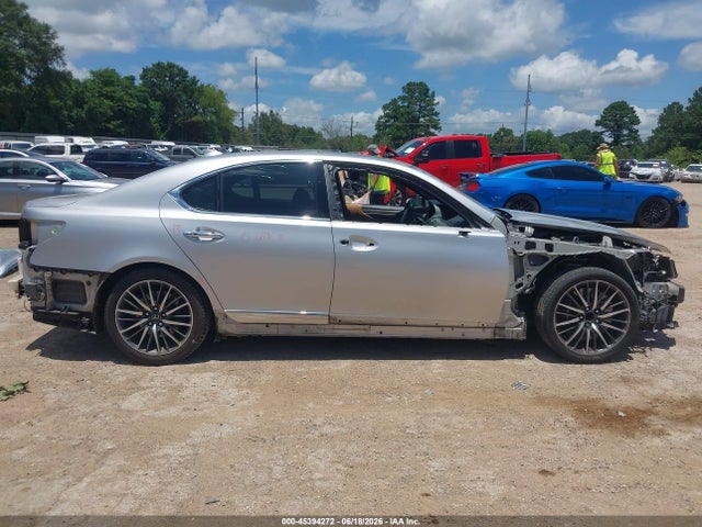 Lexus LS 460 2014 JTHBL5EF1E5132123 Image 14
